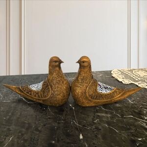 Vintage Decorative Ceramic Carved Doves Figurines Home Decor